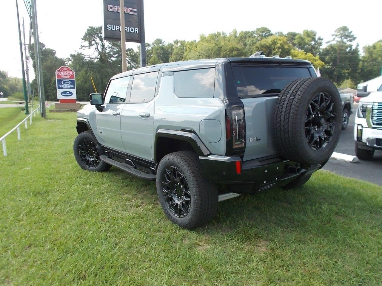 2025 GMC HUMMER EV SUV 2X