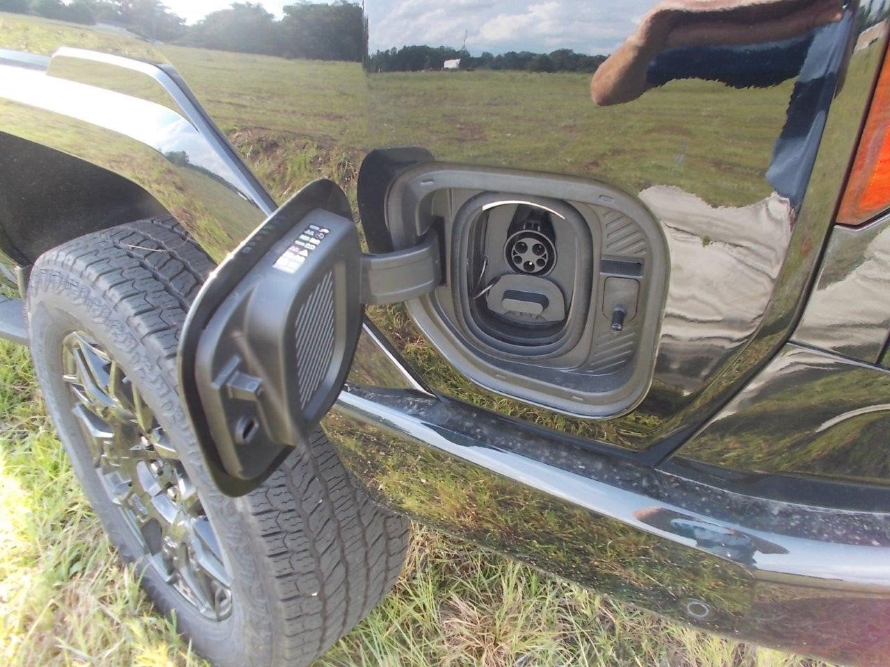 2025 GMC HUMMER EV Pickup 2X