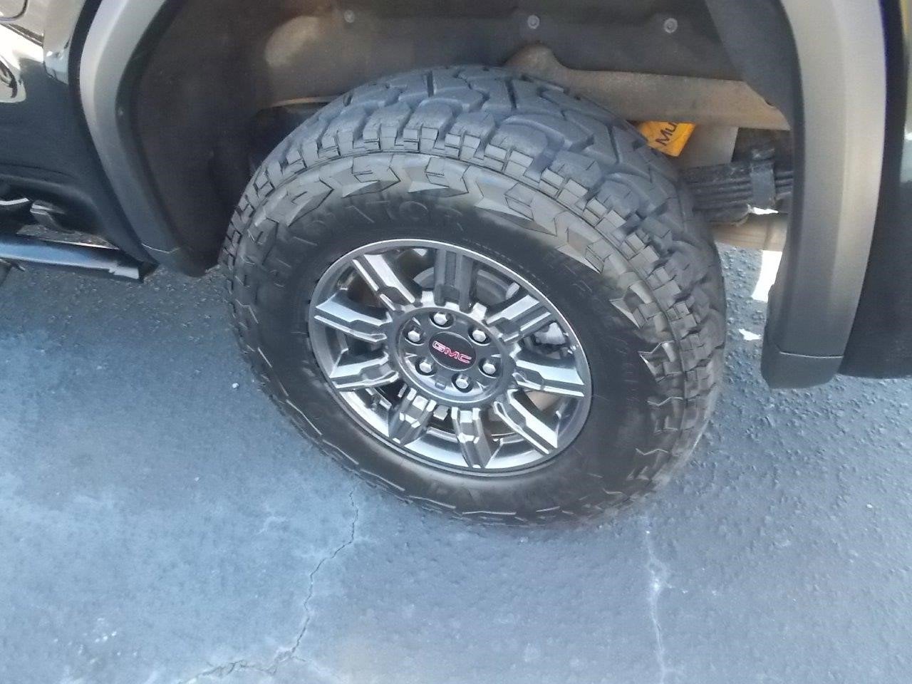 2024 GMC Sierra 1500 AT4X